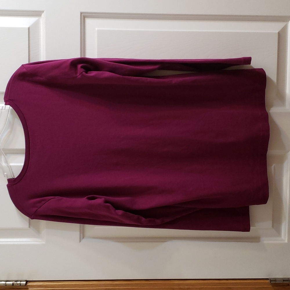 Long sleeved v-neck top - Picture 5 of 5